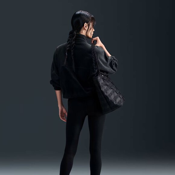 Nike One Women's Therma-FIT Oversized 1/2-Zip Fleece Top - Picture 3 of 5